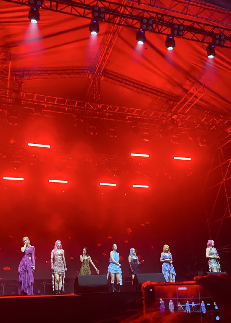 neyse en azından böyle bir fotoğrafı çekebilmek kaderimde varmış iyi geceler