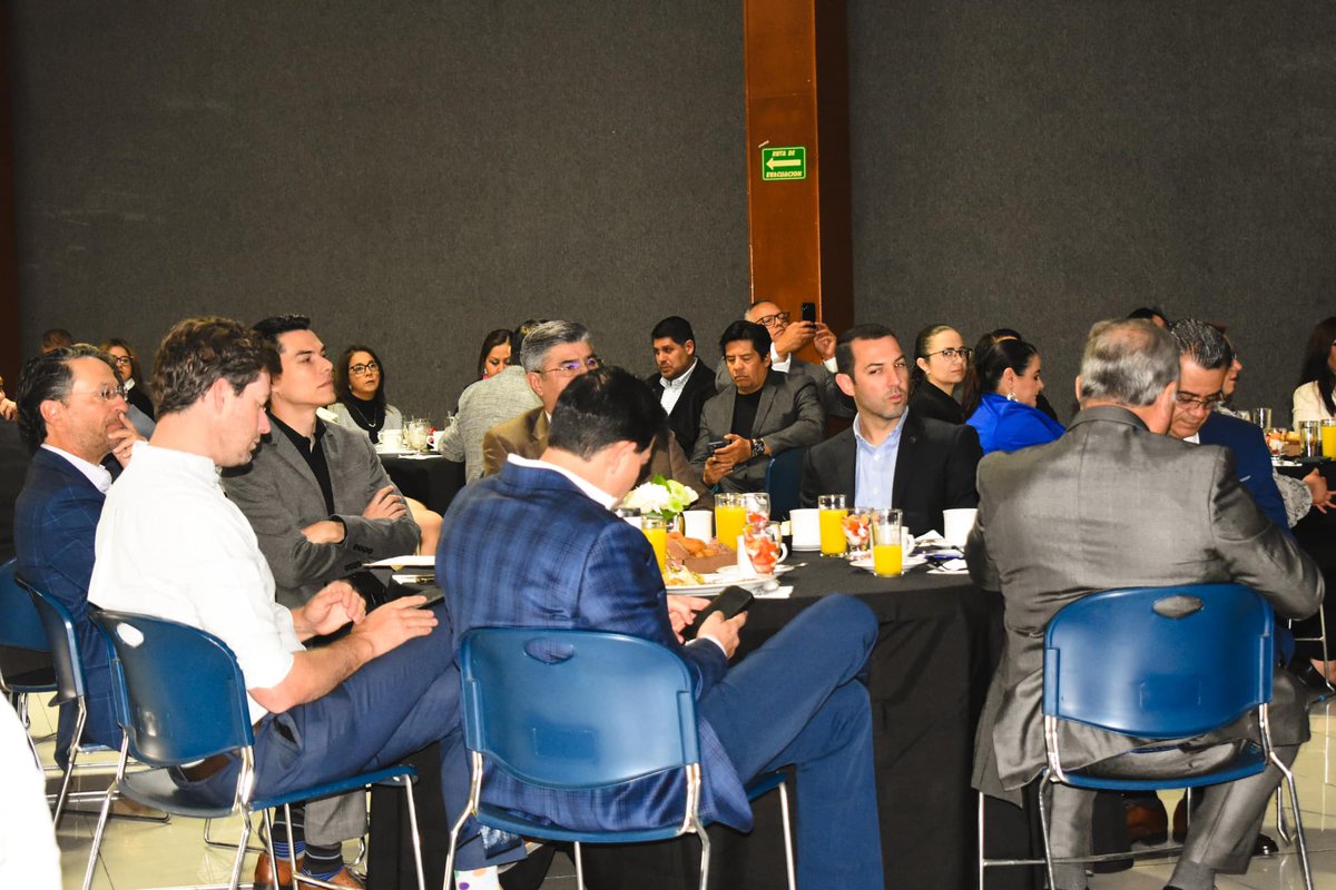 ¡Gracias a todos los que nos acompañaron en la Sesión Ordinaria del Consejo de Vinculación Universidad - Empresa! 🙌
Estamos muy contentos de seguir trabajando juntos para fortalecer los lazos entre universidades y empresas. ¡Seguimos avanzando! ✨