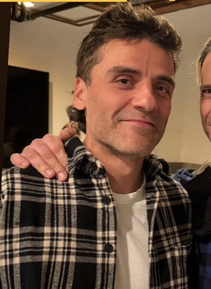90210_o's tweet photo. Oscar isaac rocking a mullet, i love it. https://t.co/HpMFNdrPym