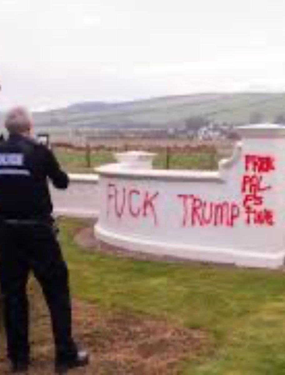 HuwElvis's tweet photo. @EricTrump @TrumpScotland https://t.co/YuMOFJwssQ