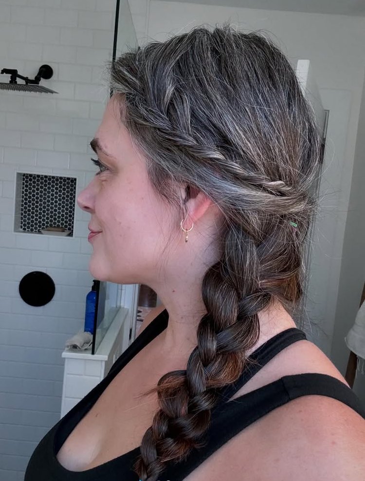 Joyfulfox8's tweet photo. Tried a sample of Curlsmith conditioning wash,and wow!My hair feels soft and clean even after two days no oily scalp or dry ends. Turns out I have low porosity hair, which explains why products often weigh it down. https://t.co/pwCYWd2E8j