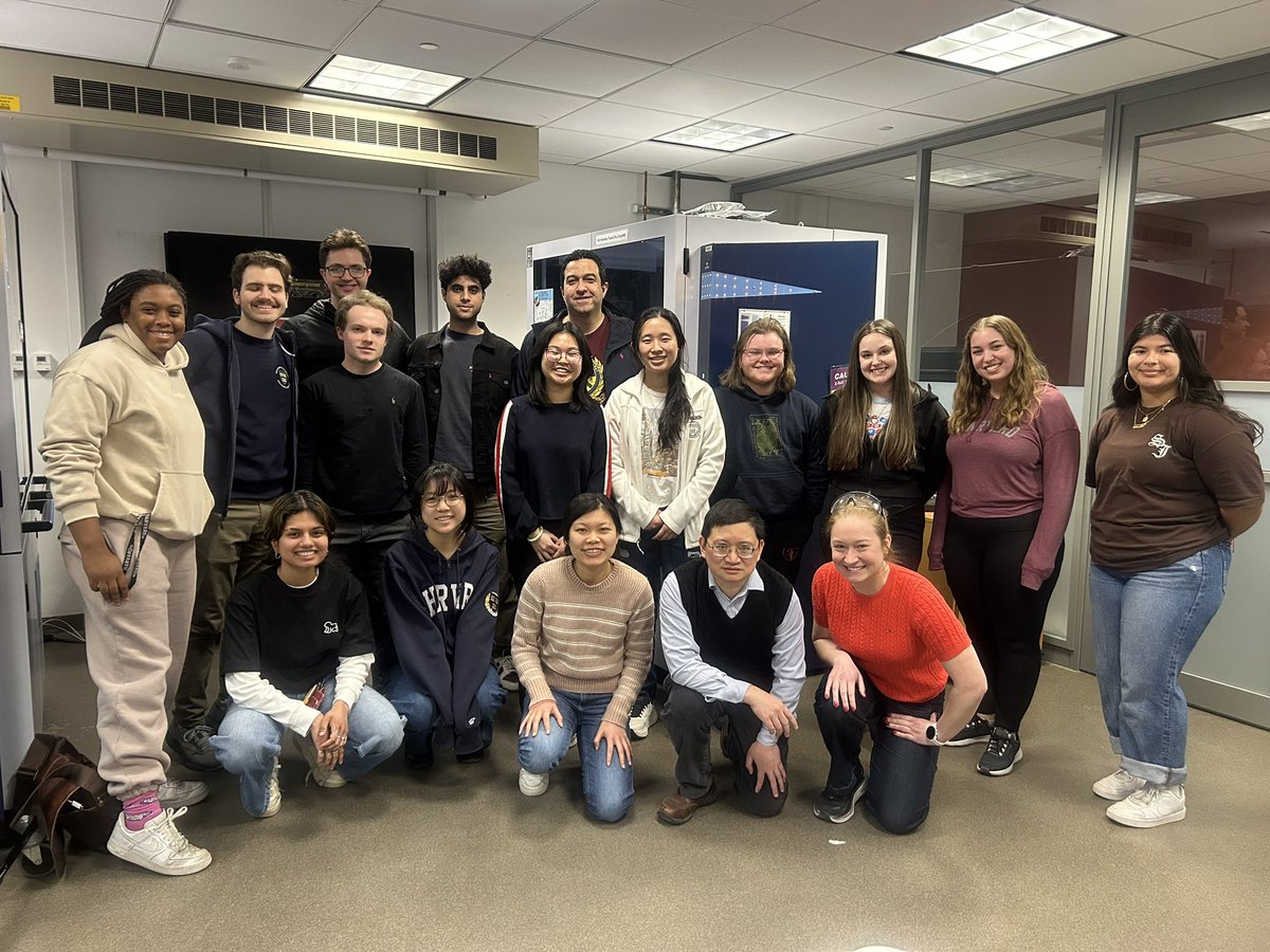 Meghan_Sulliva's tweet photo. Thank you for the great SC-XRD class today @shaoliangzheng!💎 Our undergrad Experimental P-chem Lab is having a great semester🎉 https://t.co/6oepLtCiKE