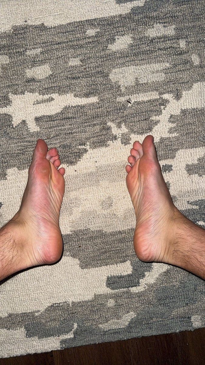 CashAlphaZach's tweet photo. I’m back and ready to get back into this f@g wallets.. come show ur cash God some love 

#foot #teenfeet #feetdrain #dom #moneyslave #moneydrain #master #tiktokboy #feet_pic #cashcow #cashmaster #feetworship #feet #worship #teenfeet #dom #tiktoklive @findomfan420 @FinDommes https://t.co/vD3uDB9k48