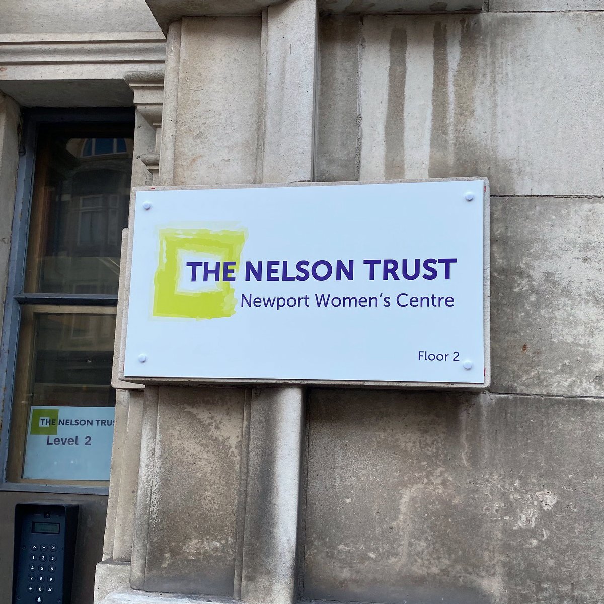 getPortside's tweet image. The Nelson Trust Newport Women's Centre had their new exterior signs delivered and installed today courtesy of Portside. #thenelsontrust #thenelsontrustwomenscentre #newport #exteriorsigns #wallplaques #portside #wales