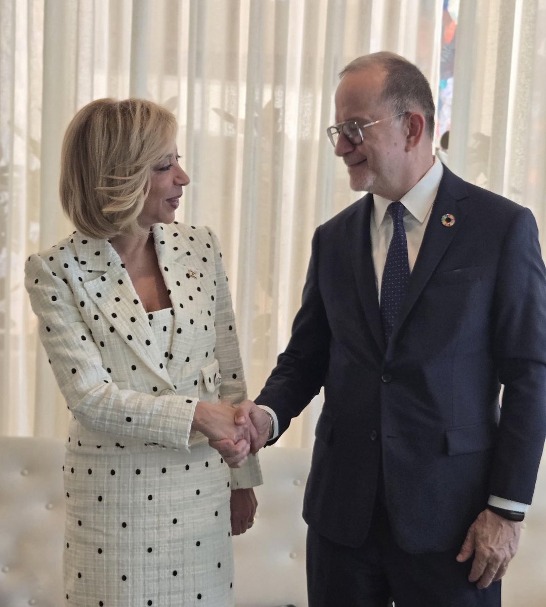 Ted Chaiban (@tedchaiban) on Twitter photo Honoured to meet Lebanon’s <a href="/lbfirstlady/">First Lady Nehmat Aoun - نعمت عون</a> First Lady Nehmat Aoun to discuss opportunities to advance the rights and well-being of every child in Lebanon. With a new government in place <a href="/UNICEF/">UNICEF</a> looks forward to renewed collaboration to build a brighter future for children. Honoured to meet Lebanon’s <a href="/lbfirstlady/">First Lady Nehmat Aoun - نعمت عون</a> First Lady Nehmat Aoun to discuss opportunities to advance the rights and well-being of every child in Lebanon. With a new government in place <a href="/UNICEF/">UNICEF</a> looks forward to renewed collaboration to build a brighter future for children.
