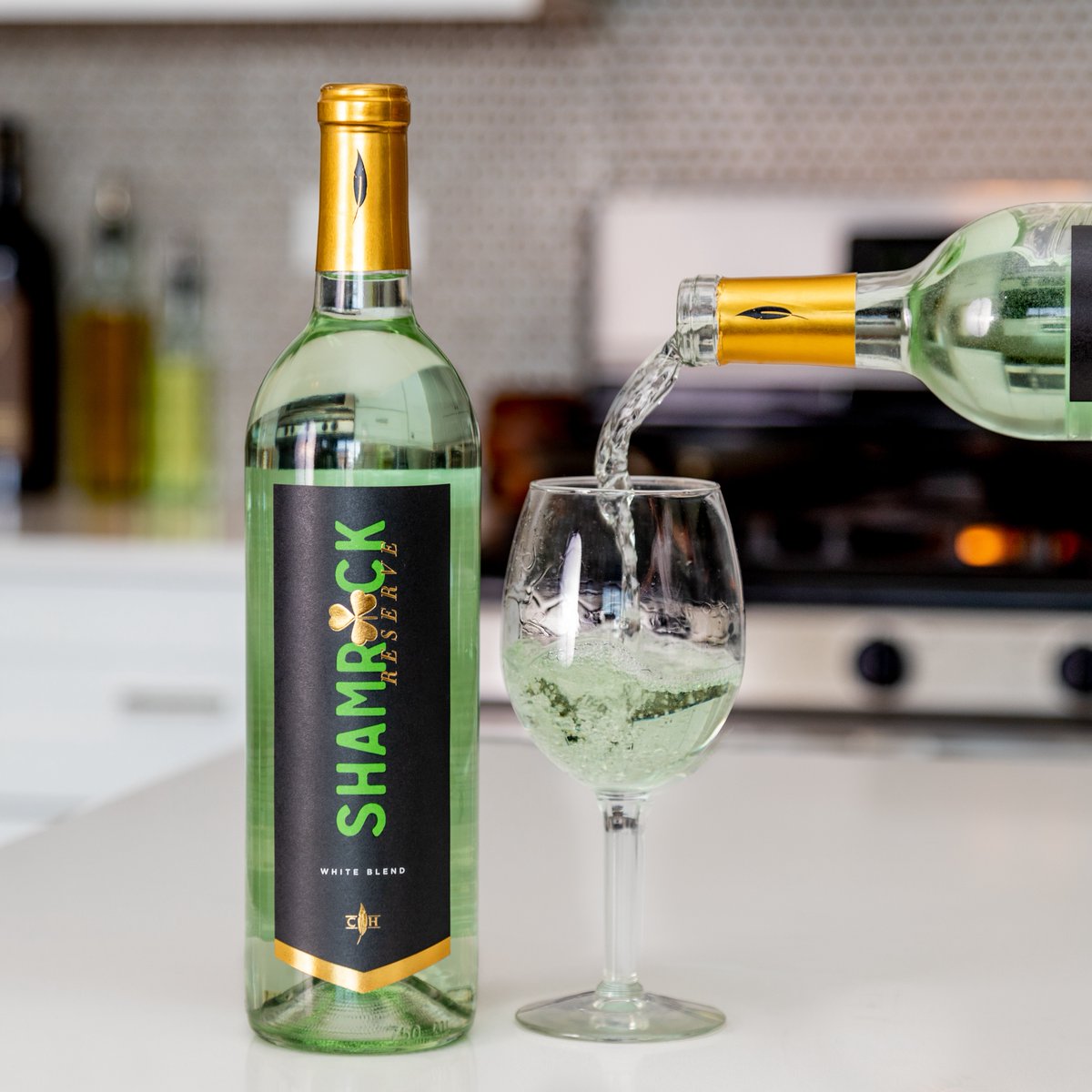 Beer or wine this St. Paddy’s Day? Our Shamrock Reserve might just be the lucky pour to get you in the spirit! bit.ly/3Fti2rH