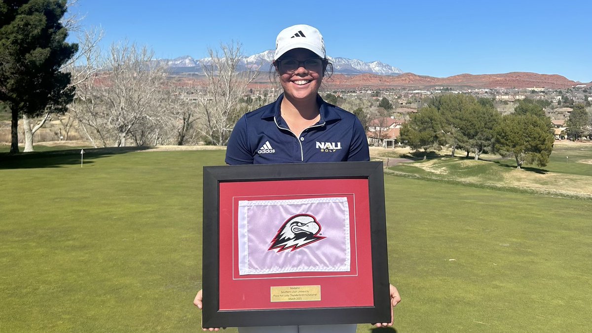 Got ourselves a team 𝒶𝓃𝒹 individual 𝕎𝕀ℕ! 🏆

The Lumberjacks shot -5 in the final round of the Pizza Hut Lady Thunderbird Invitational to take the title. Lizzie Neale was the individual champion with a total score of -3! ⛳️🏌🏻‍♀️

#RaiseTheFlag | #BigSkyGolf