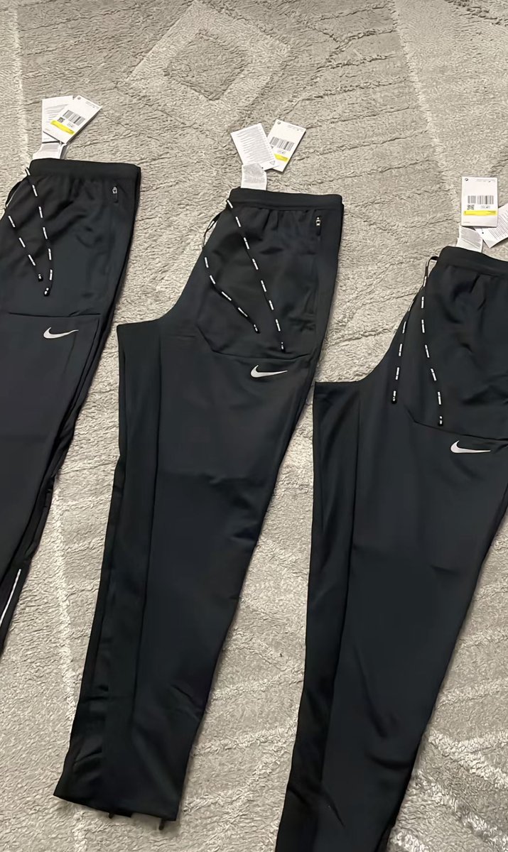 ns91zz's tweet photo. Fournisseur running que a 5€ https://t.co/NE4aonWDf2