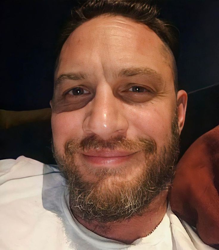 Tom Hardy loves you all ❤️❤️❤️
