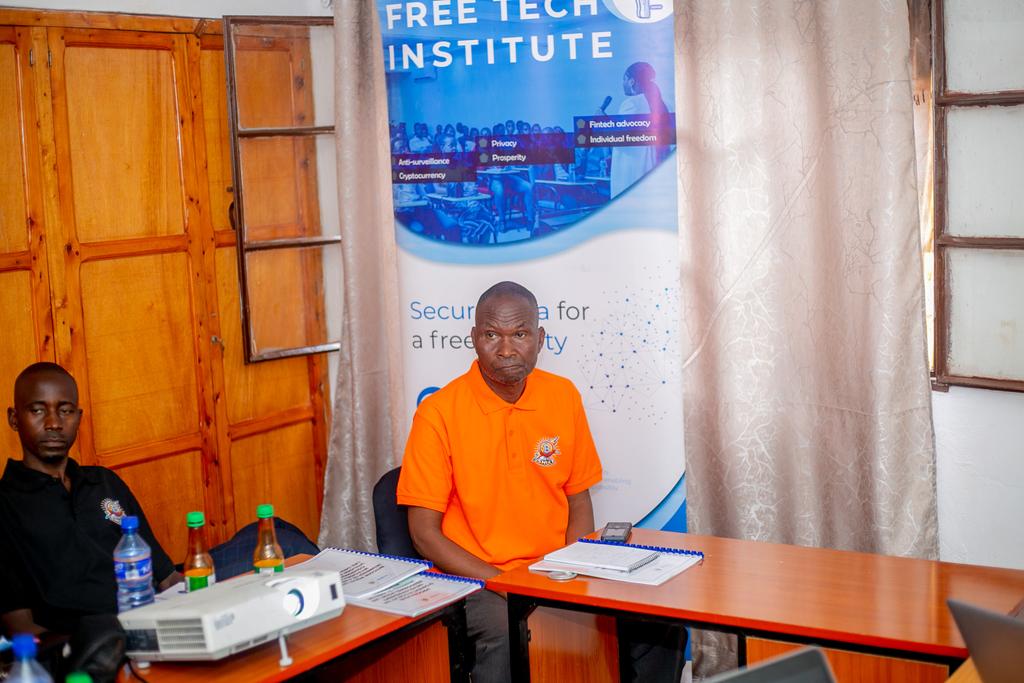BTC Shule (@btcshule) on Twitter photo #Day1: Kicked off a 3-day crash course for our local community managers from #Winteko, a #Burundian🇧🇮 village, to help build a Bitcoin Circular Economy. Note that salaries will be paid in Bitcoin. Big thanks to <a href="/Bitcoinbeach/">Bitcoin Beach</a> for the support & <a href="/BitcoinEkasi/">Bitcoin Ekasi</a> for making it happen #Day1: Kicked off a 3-day crash course for our local community managers from #Winteko, a #Burundian🇧🇮 village, to help build a Bitcoin Circular Economy. Note that salaries will be paid in Bitcoin. Big thanks to <a href="/Bitcoinbeach/">Bitcoin Beach</a> for the support & <a href="/BitcoinEkasi/">Bitcoin Ekasi</a> for making it happen