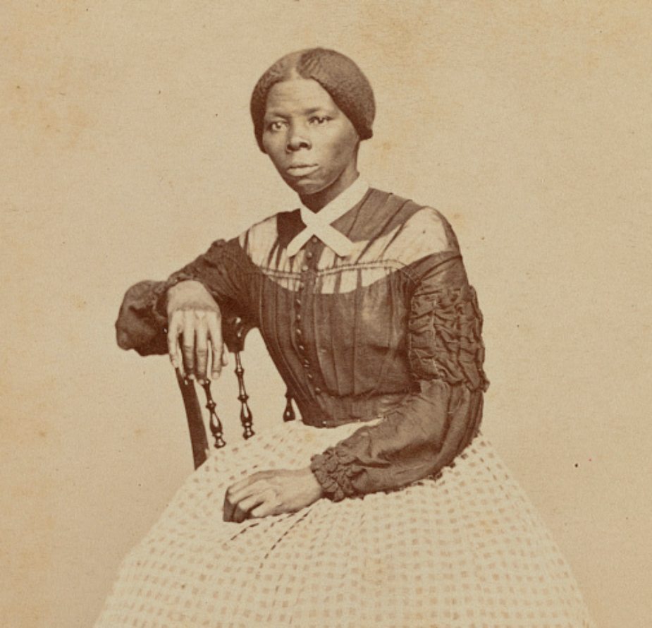 Today we celebrate the life of Harriet Tubman who passed away #OTD in 1913 in Auburn, New York. Significant to both Canadian and US history, Tubman is honoured with a federal historic plaque and bust in St. Catharines, Ontario where she was a longtime resident. #HarrietTubmanDay