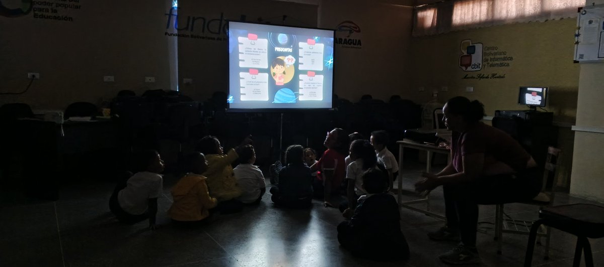 #10Marzo | El Sistema Solar ☀️☄️🪐🕳️ 
Reconozcan e identifiquen los planetas, sus características y sus  movimientos. Dirigido a 1er grado "A", en el <a href="/CbitSofiadeH/">CbitSofiadeHurtado Soy @FundabitAragua</a> 🟡🔵🔴

#SomosFundabit #FundabitAragua #CBIT #tecnologíaseducativas