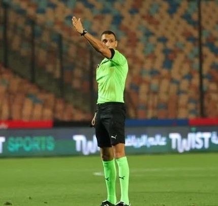 BSportsX's tweet photo. 🟨ما رأيك في تعيين محمود بسيوني حكما لمباراة الزمالك والأهلي؟
#الأهلي_الزمالك
#القمة130
#القمة130_مع_الرياضي
#bsports
#القمة130_مع_Bsports https://t.co/75BD0M8H3F