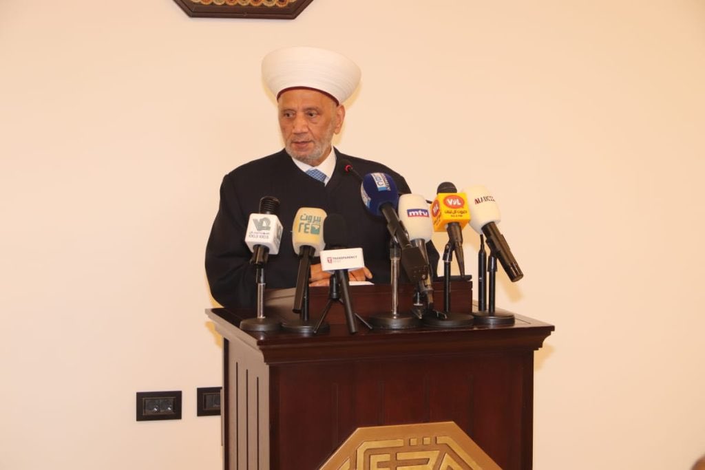 سعدتُ اليوم بالمشاركة في الإفطار الرمضاني الذي أقامه سعادة النائب #فؤاد_مخزومي تكريماً لسماحة مفتي الجمهورية الدكتور #عبد_اللطيف_دريان
لفتني كرم الضيافة وحفاوة الاستقبال والتواضع من سعادة النائب مخزومي وترحيبه بضيوفه فرداً فرداً كما لفتني سعة وتميز الحضور من وزراء ونواب ومفكرين