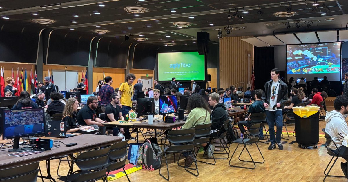 ZiplyFiber's tweet image. As a presenting sponsor of @Beak_Bonk, we were thrilled to power up this epic gaming showdown in Moscow, ID. With $4,500 in cash prizes, the competition was next level.  Whether you were playing or just enjoying the vibes, thanks for being part of the action!
