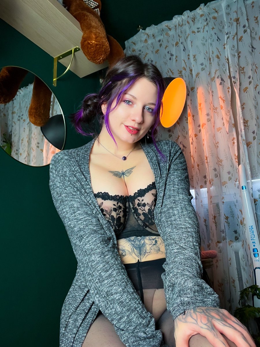 Luna Fern tweet media