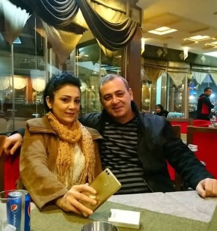 Anthakat2025's tweet photo. السيدة لمى سهيل عبدالله وزوجها مازن علي جديد
والشاب المحامي عبدالله لؤي حسن وأخواله مصعب علي دا��ود وفراس علي داوود
كلهم قضوا في مجا. زر بانياس!

#الساحل_السوري #أوقفوا_إبادة_العلويين https://t.co/qHpupz7pXr