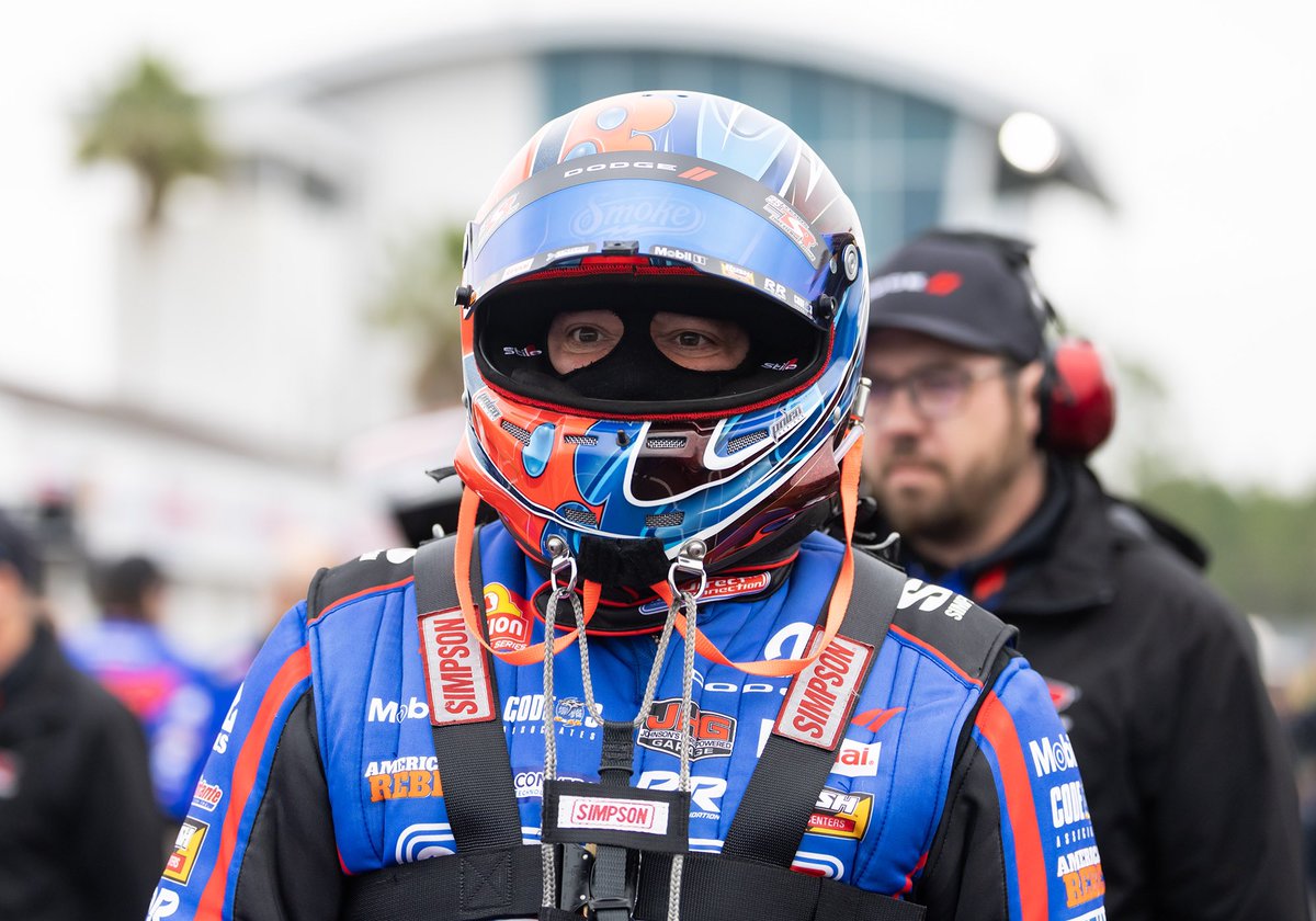 Tony Stewart Racing Nitro (@tsrnitro) on Twitter photo Race No. 1 is in the books! Thank you to all the fans that joined us at the #Gatornats. You’re the real champs!
#TSRnitro | #NHRA | #Dodge | <a href="/MattHagan_FC/">Matt Hagan</a> | <a href="/TonyStewart/">Tony Stewart</a> | <a href="/LeahPruett_TF/">Leah Pruett</a> Race No. 1 is in the books! Thank you to all the fans that joined us at the #Gatornats. You’re the real champs!
#TSRnitro | #NHRA | #Dodge | <a href="/MattHagan_FC/">Matt Hagan</a> | <a href="/TonyStewart/">Tony Stewart</a> | <a href="/LeahPruett_TF/">Leah Pruett</a>
