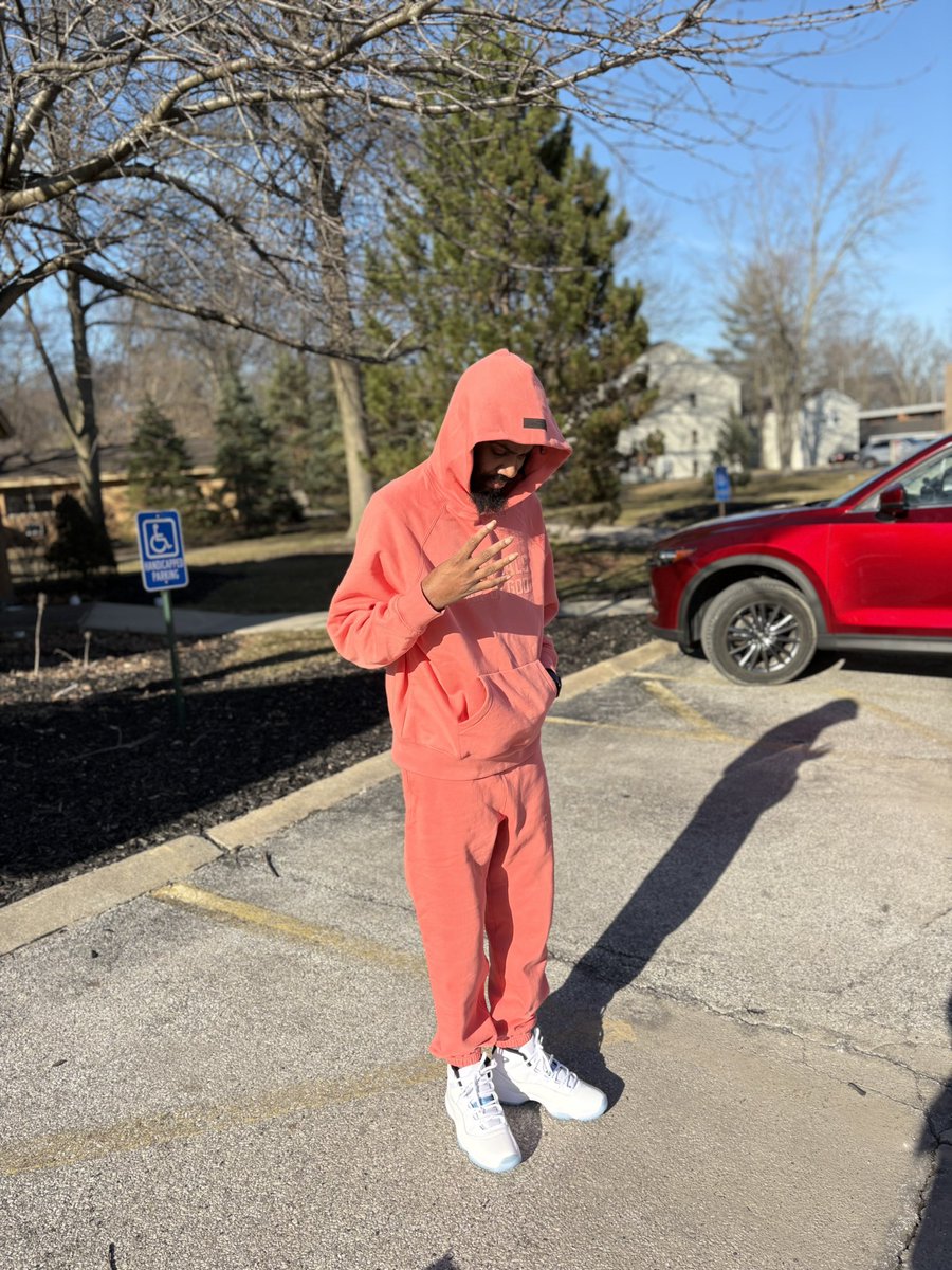 4lm_top's tweet photo. Shot 10 times a year & 5 months inna hospital I’m finally free 🥳🥳 Da Biggest Backkk 4️⃣🐺#4LM https://t.co/RwslOCIESL