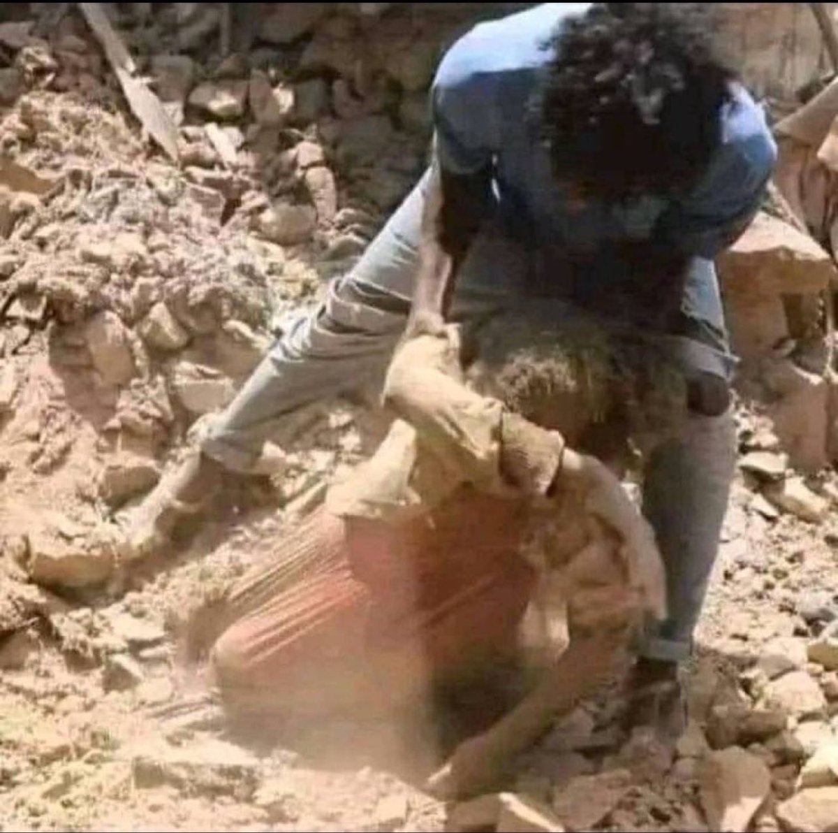 Tigray_23's tweet photo. 👉A genocide does not end when Z bombs stop falling. It ends when survivors are safe, perpetrators are held accountable, and justice is served. None of that has happened in Tigray. The suffering continues.The world must act. #TigrayGenocide @POTUS @vonderleyen @Keir_Starmer @UN https://t.co/j1VfJCEA5d