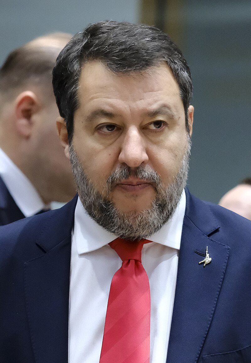 Lettera a Salvini di un’immigrata africana: «La faccia cattiva la dedichi ai potenti che occupano casa mia»

È diretta e senza mediazioni la lettera aperta di una donna africana al senatore ex ministro dell'Interno. "Se avessi potuto scegliere, avrei fatto volentieri a meno della