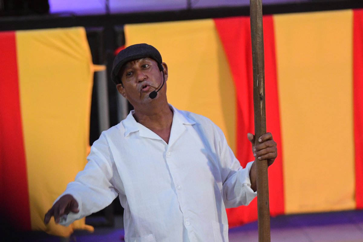 ¡Un Viejo Cuento de Ecopeta! 🎭

Una gran iniciativa de Khaterine García, actriz, directora y fundadora del semillero y ahora grupo teatral ‘La Cigarra Pensarte’

Que viva el teatro para que sea fuente de inspiración en los más pequeños 🤩