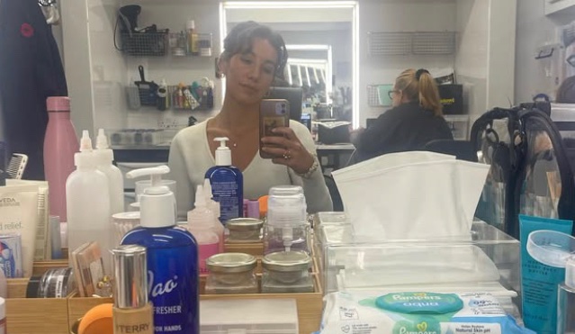 AlphaActors's tweet image. Our own Fuen Vera plays Ana in the forthcoming series on Paramount + Mobland directed by Guy Richie. #actorslife #paramount #GuyRichie #mobland #filming