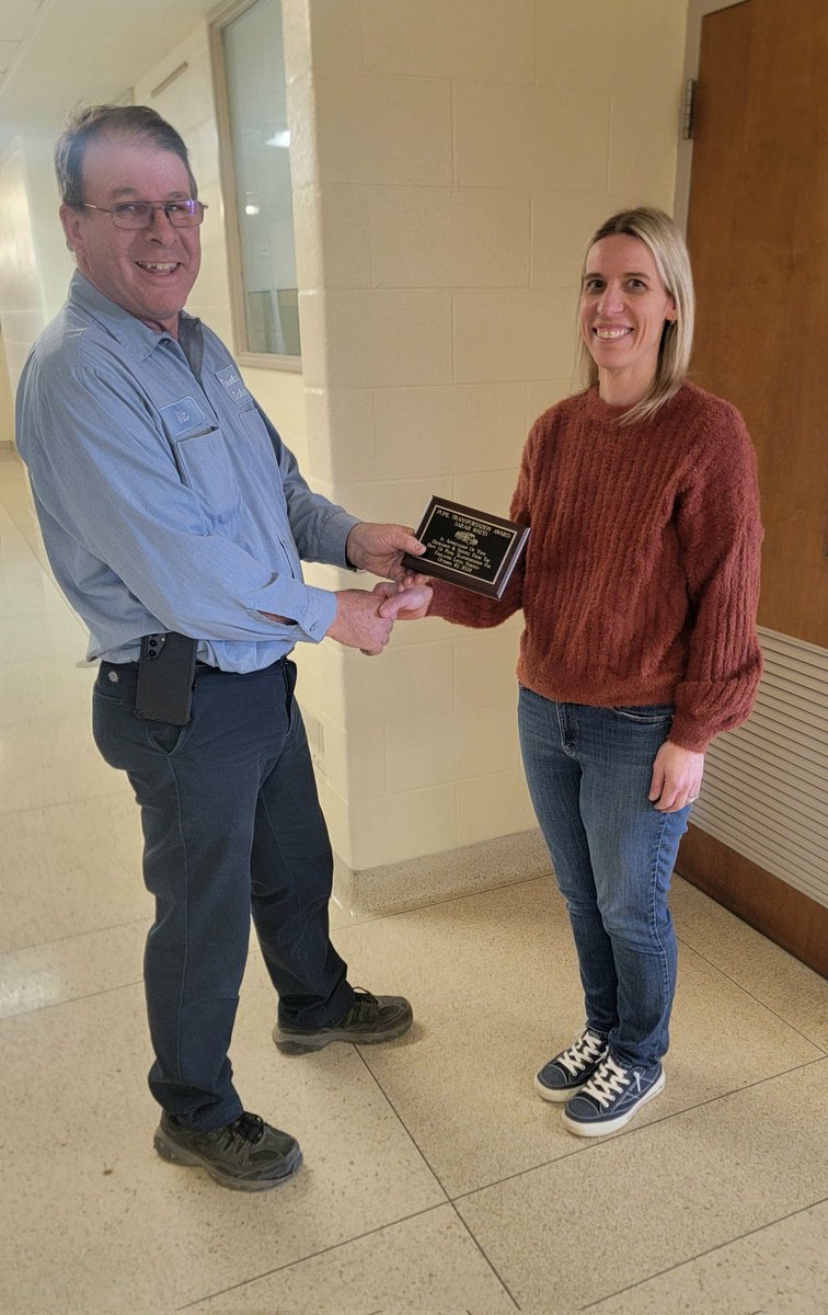 Falcon_update's tweet photo. At the March BOE meeting, Mr. Sayler presented the Driver of The Year Award to Mrs. Sarah Watts!
Thank you for your dedication, Mrs. Watts!
@FLSDtransprt @FLSDSuper
#FirelandsFalcons https://t.co/fI0xdaSKaO