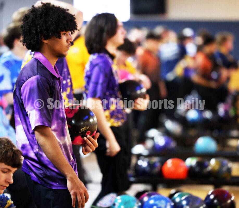 BOYS BOWLING: Middletown's Ward, Hamilton's Kelley not in top form, but both enjoy state experience at HP Lanes ... Rick Cassano's comprehensive in-person report from the D-I state tournament with comments from Middletown's LaMarcus Ward and Hamilton's Mason Kelley and their
