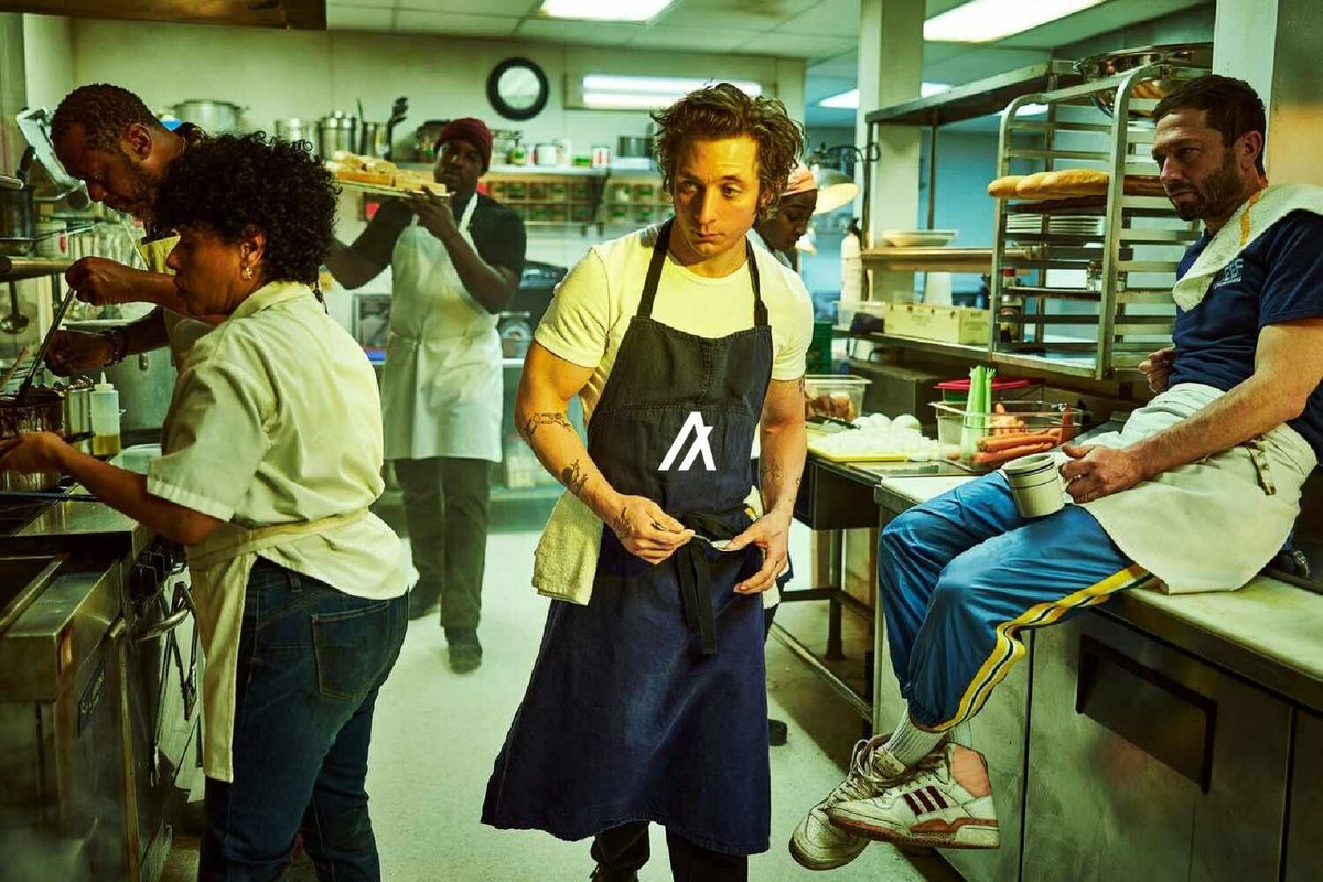 AlgoFoundation's tweet image. No matter what, Algorand keeps cooking.
🔌 World’s 2nd largest electricity utility company, @EnelGroup – cooking on Algorand.
🛫 3+ major airlines through @travelx__ – cooking on Algorand.
📈 5,000+ mainnet nodes, closing in on Ethereum – cooking on Algorand.
⚽ FIFA,…