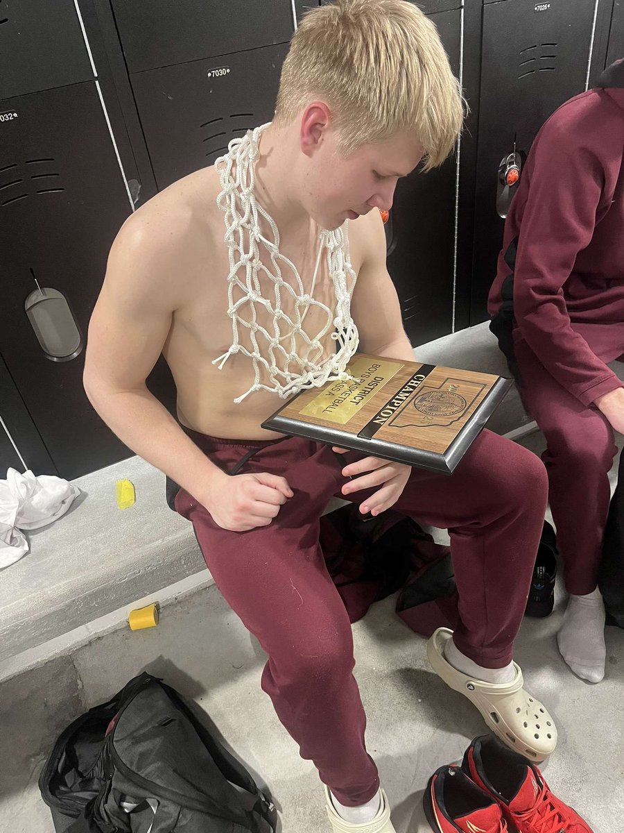 🚨State tournament🚨
📍PBA
 Vs: Pap South🤮 
⏱️1:30pm 
⚪️WHITE OUT⚪️
 PACK IT (Any schools are welcome)