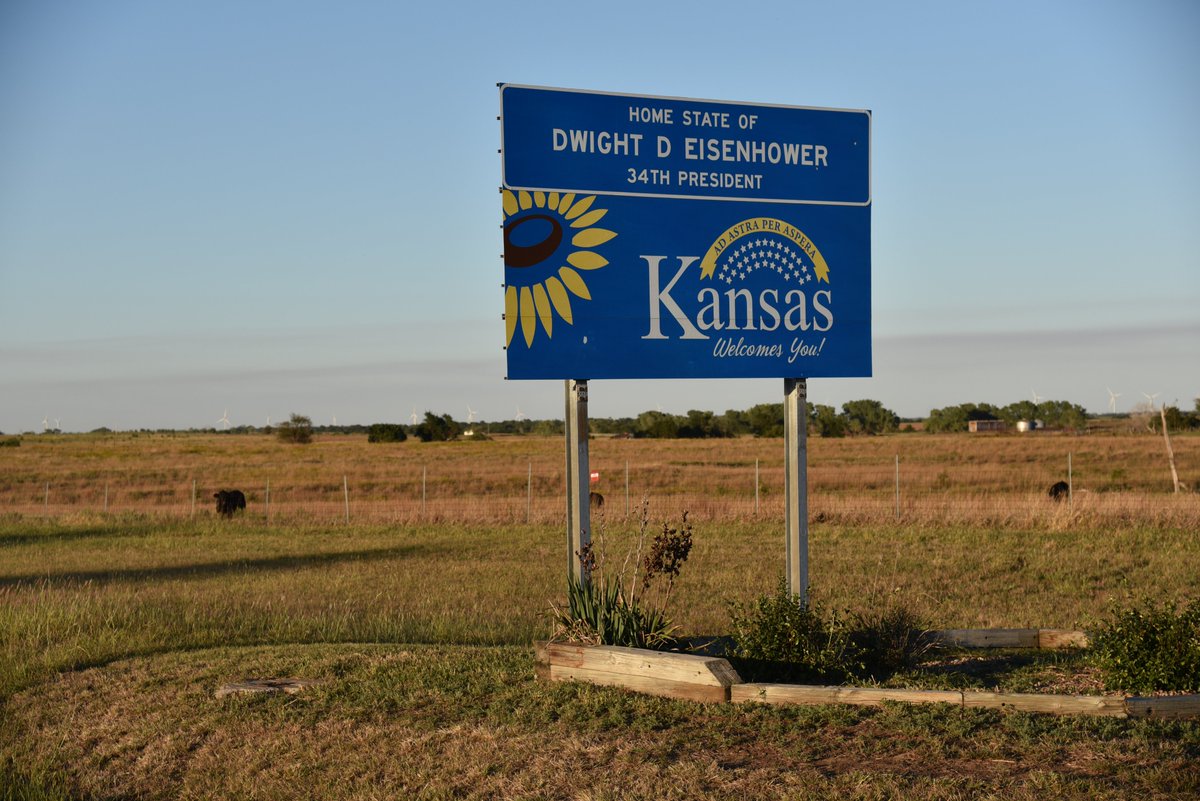 It's a day to recognize the contributions of the 34th state to join the United States of America. To our colleagues at <a href="/USAO_Kansas/">US Attorney Kansas</a> &amp; all their local, state, &amp; federal partners from the Sunflower State, Happy #NationalKansasDay!