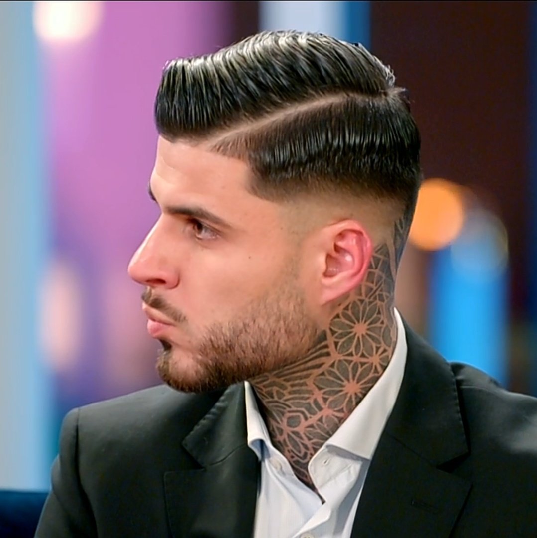 Este hombre tiene un cuento que no se lo cree ni él mismo, y parecía buenecico... JAJAJAJAJAJAJ
Pero es que Ana no se queda atrás jsjsjsj
#LaIsla3MesesDespues1