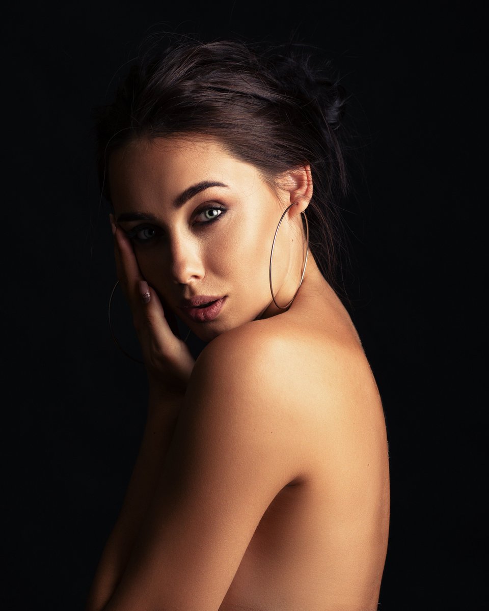 Після поломки твітера #хтивийпонелілок сьогодні буде такий.  #sexymonday