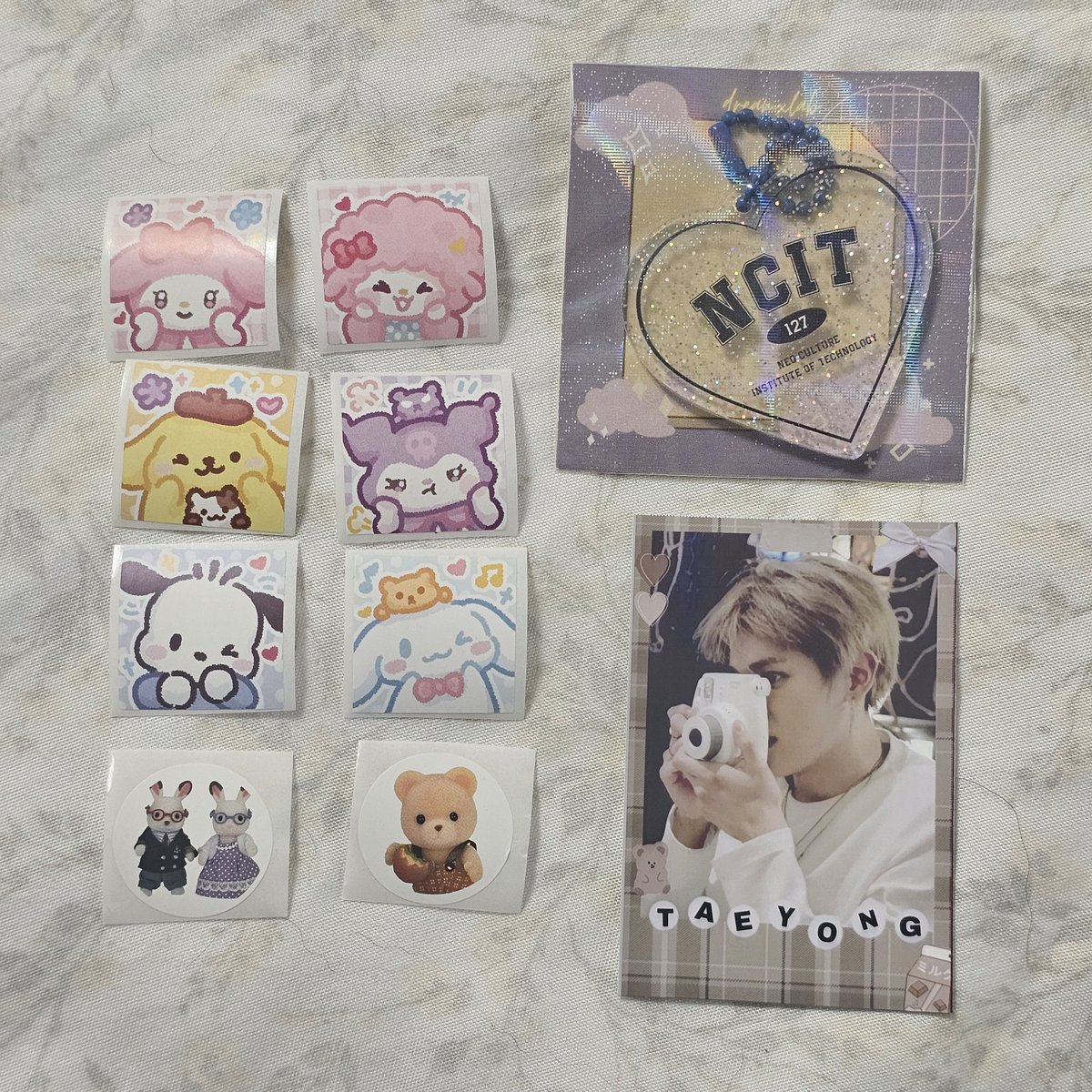 niouies's tweet photo. nct 127 freebies in la 🌱🫶🏼

☆ ncit keychain from my shop 'dream lab'
☆ sanrio/critters stickers and 1 deco print
☆ the momentum crypto 3/12 loc tba
☆ only limited to 27 pieces fcfs
☆ just ask for danie or dreamlab to obtain

#NCT127 #NEOCITY #NEOCITY_THE_MOMENTUM wts isoI https://t.co/qspjqtr7Lp