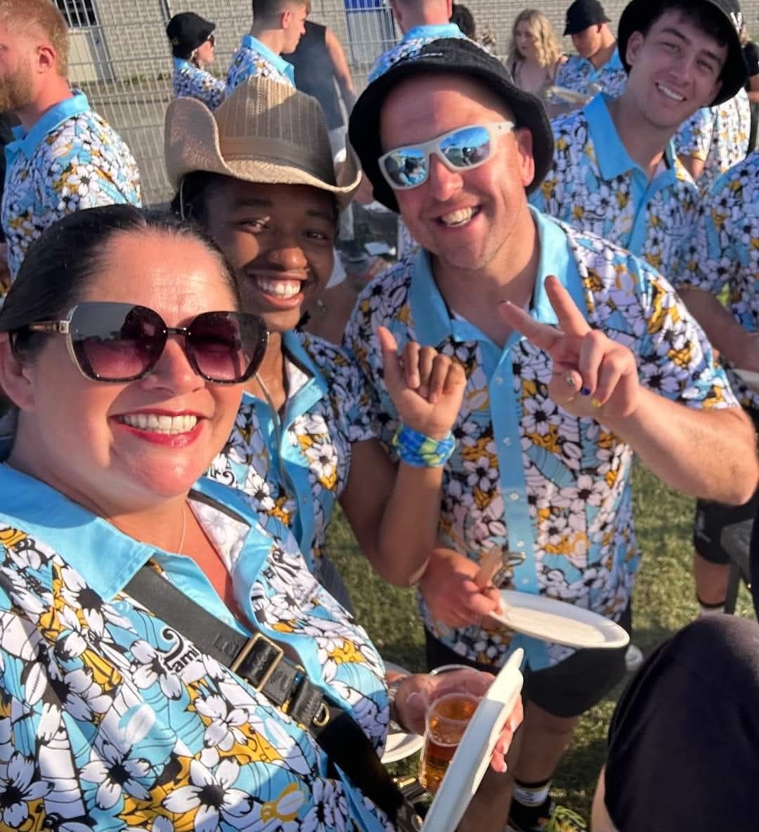 happyeggshaped's tweet photo. 🎉POD MONDAY! 🎉

🐧Sandra Soler-Gomez is a FORCE of NATURE!🐧

Played ✅️
Coached ✅️
Volunteered ✅️
Organised ✅️
INSPIRED ✅️

I absolutely loved the chat, I hope you enjoy listening.

Happiness is Egg Shaped

Listen
https://t.co/4TRgFbsyzI

Watch
https://t.co/OKeTr5Jg65 https://t.co/c2hu2ckY1s