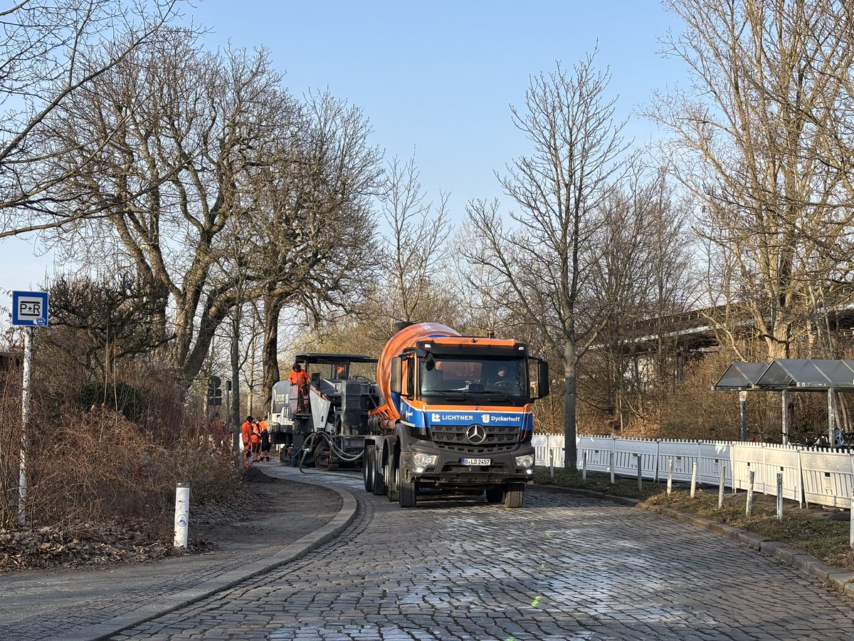 Gibt es jetzt den lang ersehnten asphaltierten #Priesterweg? 😍 Hatte die Hoffnung schon fast aufgegeben! Fehlt ja nur noch die Umsetzung der gesamten Radschnellverbindung 6.

<a href="/rad_ts/">Radbezirk T/S</a> 

infravelo.de/projekt/priest…