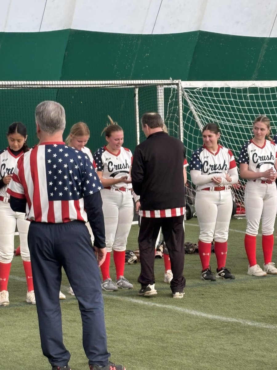 Had an amazing time this weekend!!! My team won the tournament and I finished off the day with .429 BA, 1.0 SLG, and received MVP!! 💪💪

#fastpitch #tournament #softball #dingers #pitcher