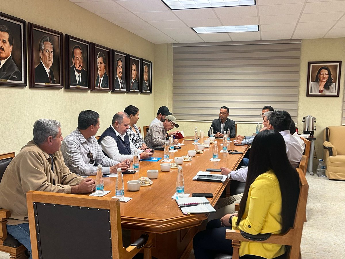 Hace algunos días estuvimos presentes en la planeación del 50 aniversario de la carrera de Ingeniería Civil en el <a href="/ITD_oficial/">ITD OFICIAL</a> , un gusto formar parte de esta celebración!!!