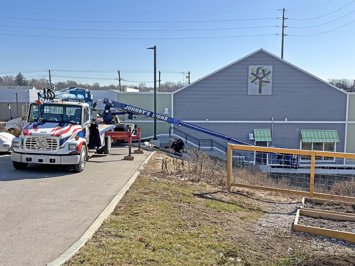 If you're looking for a sign, this is it! We are proud to unveil a new sign visible from West Patterson Drive! Funding for the project was provided through a generous Community Development Block Grant from the @CityBloomington.