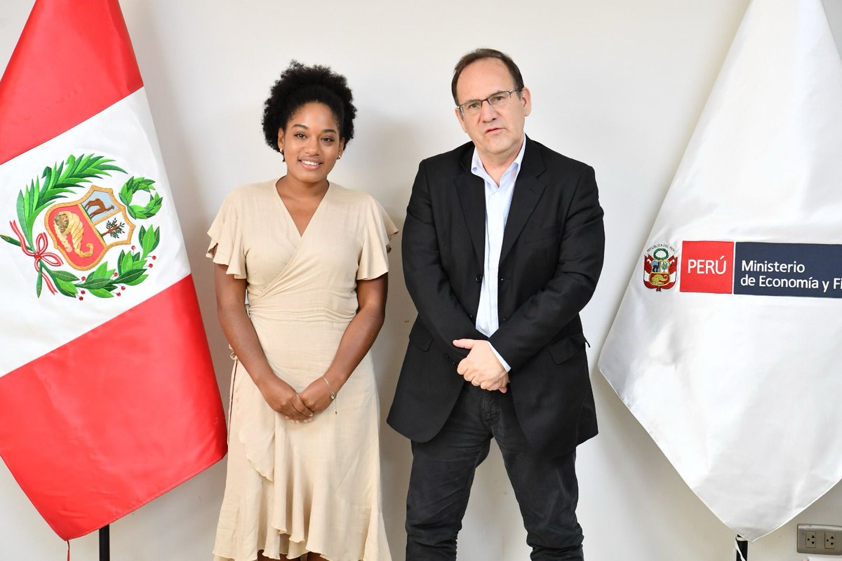 EspecialPro's tweet image. 📢 Me reuní con el ministro de Economía, José Salardi, para discutir proyectos que impulsarán obras de calidad. 

Ante la gran corrupción y paralización de obras, apoyamos las modalidades de inversión APP y Obras por Impuestos para promover el desarrollo en todas las regiones.