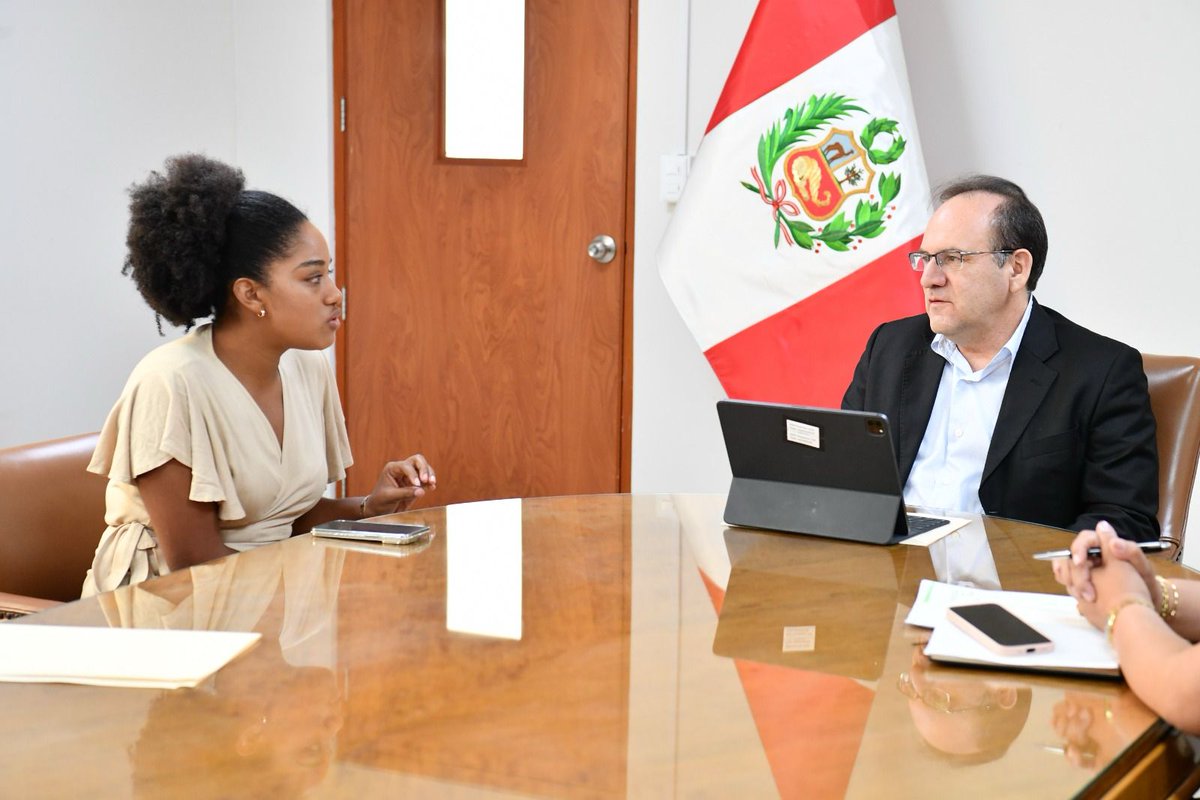 EspecialPro's tweet image. 📢 Me reuní con el ministro de Economía, José Salardi, para discutir proyectos que impulsarán obras de calidad. 

Ante la gran corrupción y paralización de obras, apoyamos las modalidades de inversión APP y Obras por Impuestos para promover el desarrollo en todas las regiones.