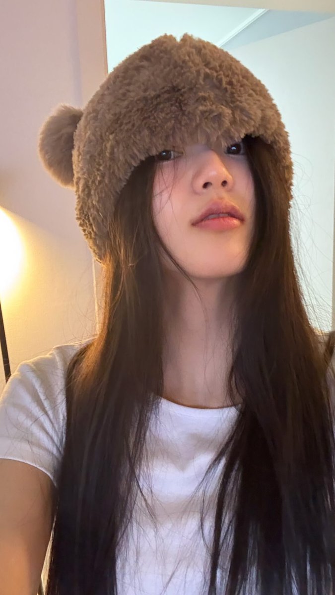 ️️ ️ tweet media