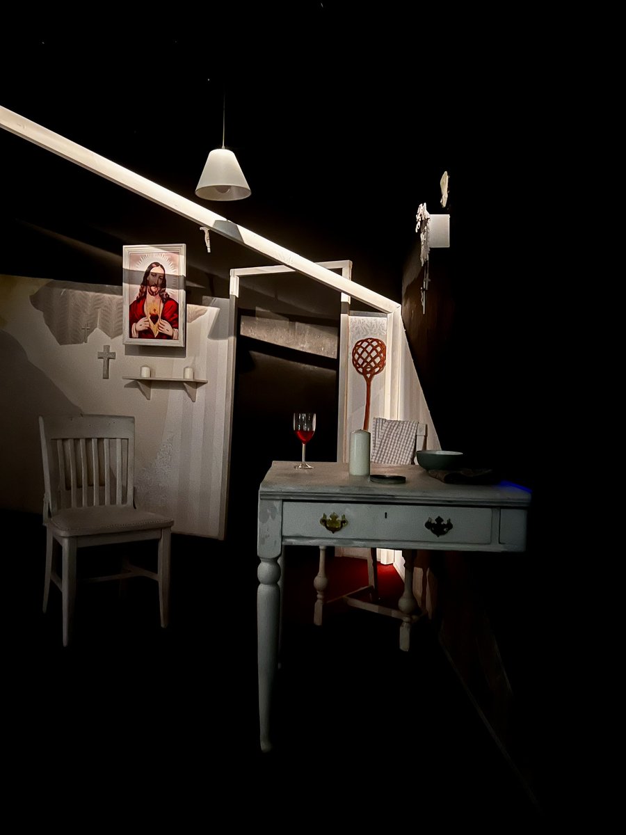 Familial scars cut deep in Bungalow at <a href="/theatre503/">Theatre503</a>. The familiar dwelling personifies past &amp; present trauma, which  <a href="/RuthDSilva2/">Ruth D'Silva</a> builds to a powerful crescendo of toxic abuse passed through generations.

🎭#theatre