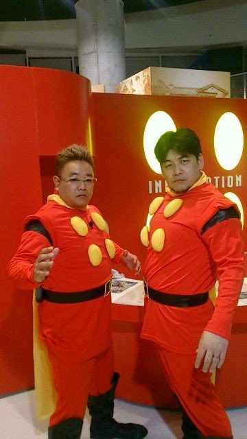 サンドウィッチマン
 Tシャツ 革命ver サンドウィッチマンのプロフィール・作品情報 - お笑いナタリー