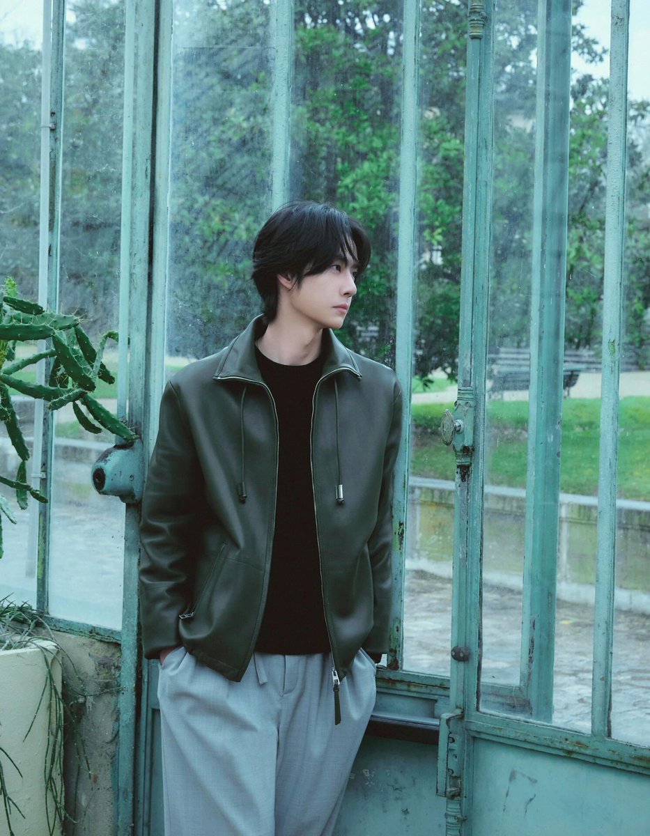 250310 23:47 YIBO-OFFICIAL rednote update

Wang Yibo for #LOEWEFW25 

#WangYiboLoeweFW25 #LOEWE <a href="/LoeweOfficial/">LOEWE</a>