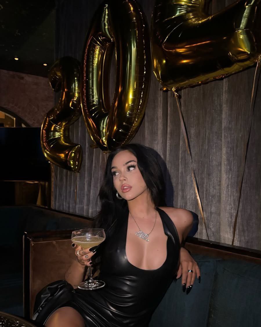 bryanaleroux's tweet photo. It's my 𝐛𝐢𝐫𝐭𝐡𝐝𝐚𝐲 and I'm tryin' to change your 𝐦𝐢𝐧𝐝, why'd you only call me when you're 𝐡𝐢𝐠𝐡? I need a partner, are you out 𝐭𝐨𝐧𝐢𝐠𝐡𝐭? incapable of makin' alright decisions, 𝐚𝐧𝐝 𝐡𝐚𝐯𝐢𝐧' 𝐛𝐚𝐝 𝐢𝐝𝐞𝐚𝐬 ˖࣪ 𖥨•𐀔☽ https://t.co/vSh2cO7rff