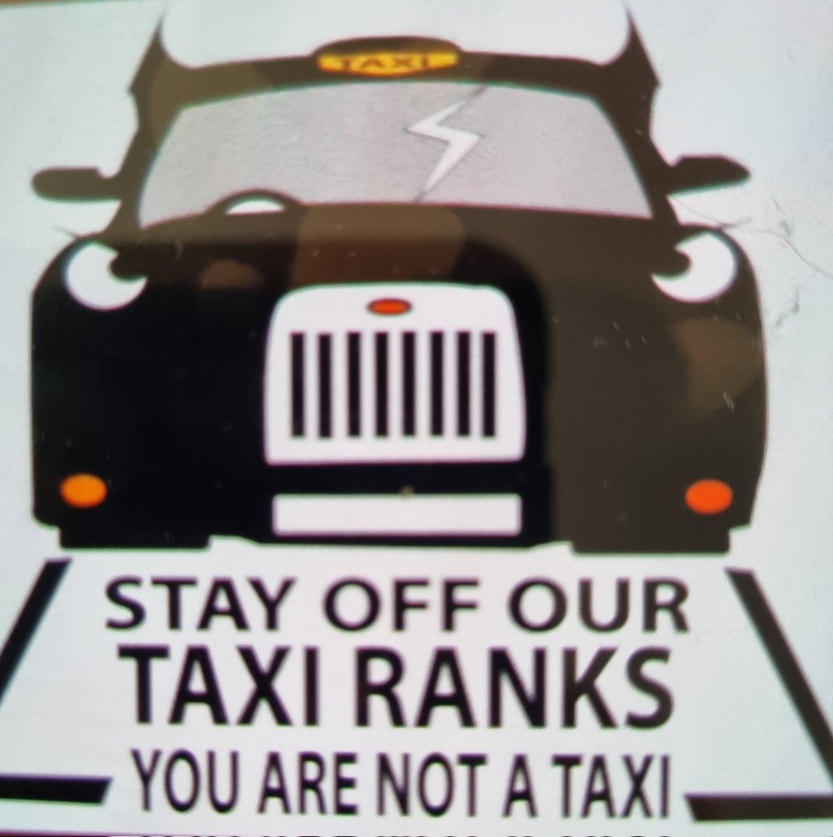 7 PCNs issued over the weekend to vehicles parking where they shouldn't. Hackney ranks are timed and monitored 7 days a week. Please park responsibly.
