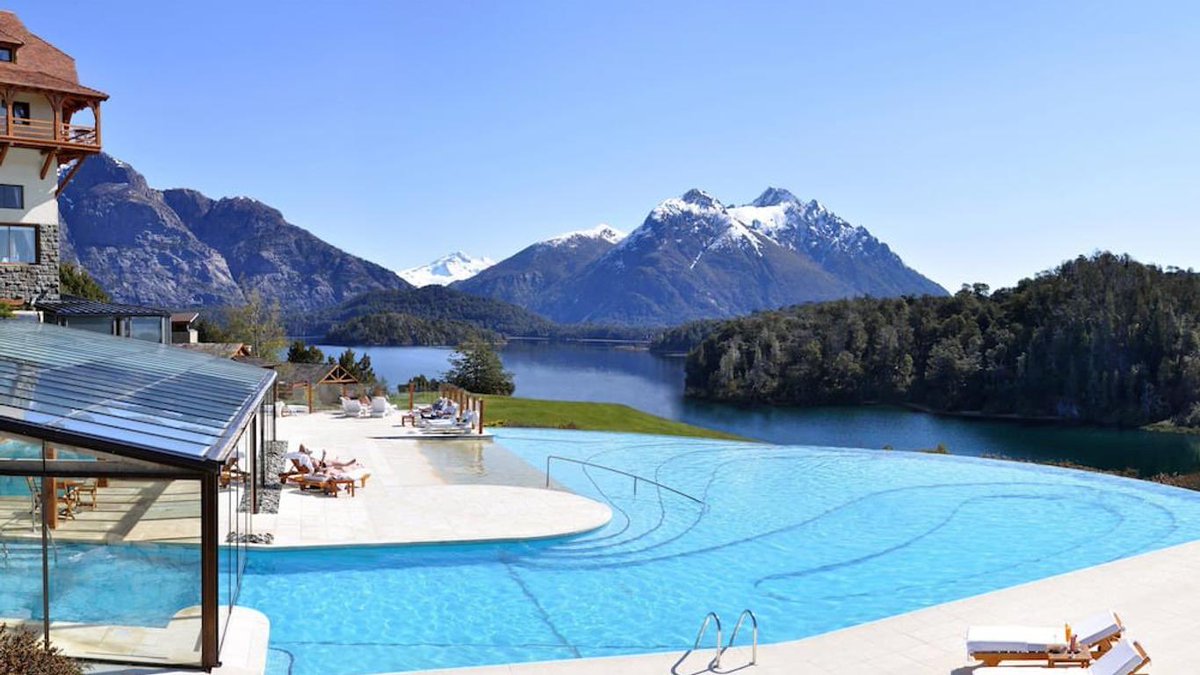 CortiMeister's tweet photo. I know Mike White doesn’t hace social media, but let’s get this tweet to him. After season 3 of White Lotus is set in a “tropical” location, I would love to see S4 happen in a snow/mountain location.

I’m proposing Patagonia for it, and the Llao Llao Hotel in Bariloche is perfect https://t.co/wflhIkzaH9