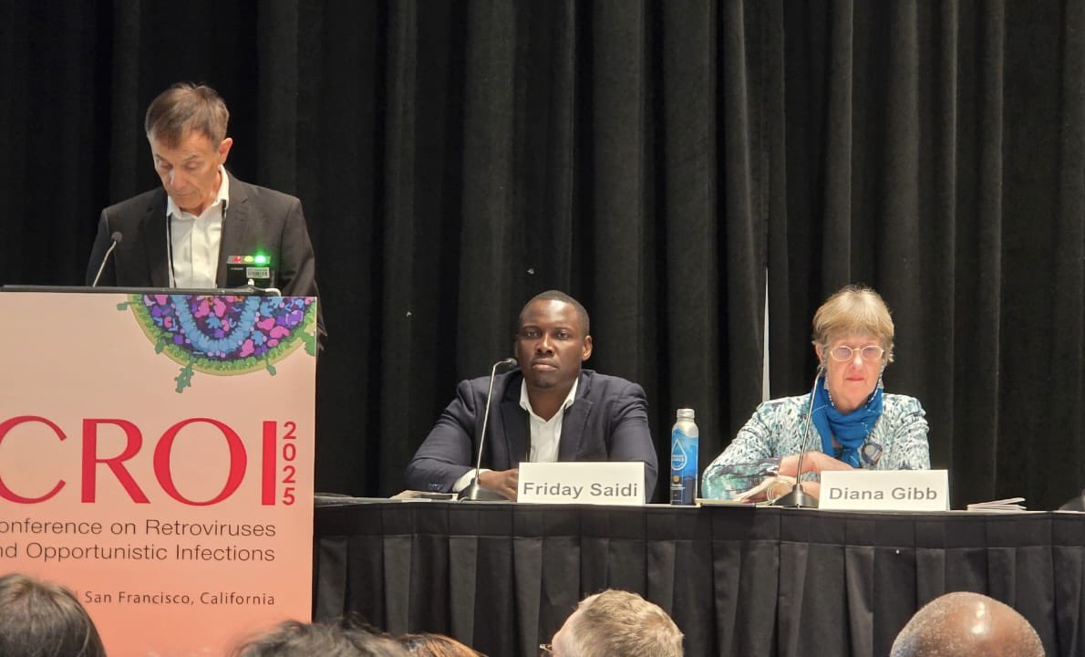I am honored to have moderated a session on maternal and child health research at the ongoing #CROI2025 . The session was well-attended, featuring great presentations and engaging discussions. I am grateful for the opportunity to facilitate this important conversation!